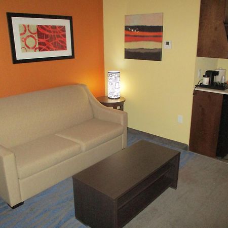 Best Western St. Louis Airport North Hotel & Suites Hazelwood Eksteriør bilde