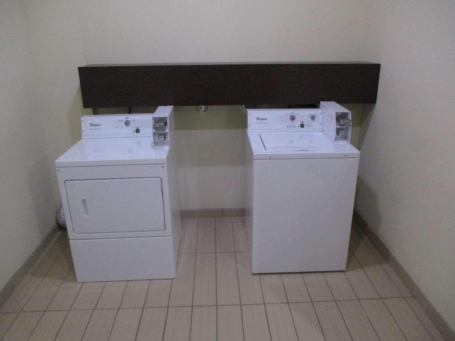 Best Western St. Louis Airport North Hotel & Suites Hazelwood Eksteriør bilde