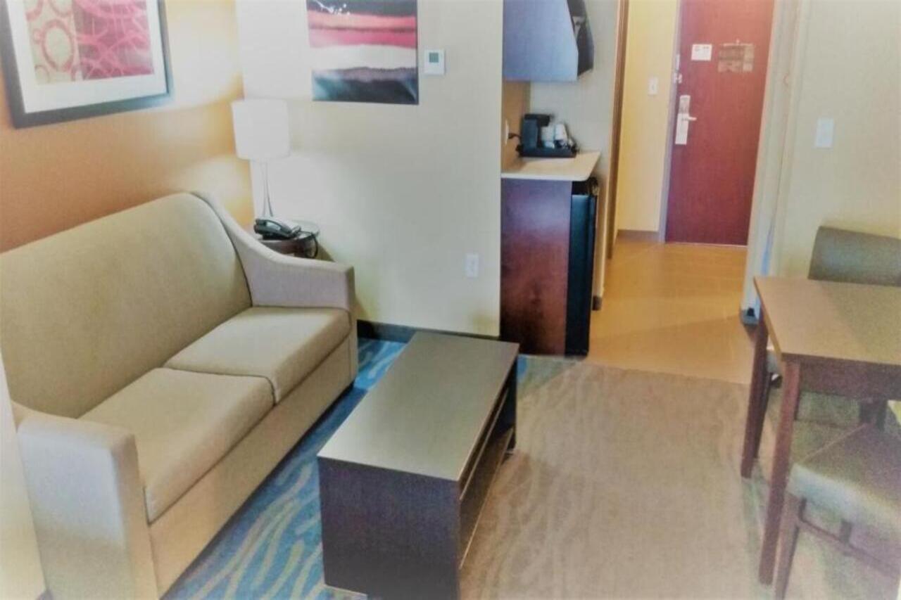 Best Western St. Louis Airport North Hotel & Suites Hazelwood Eksteriør bilde