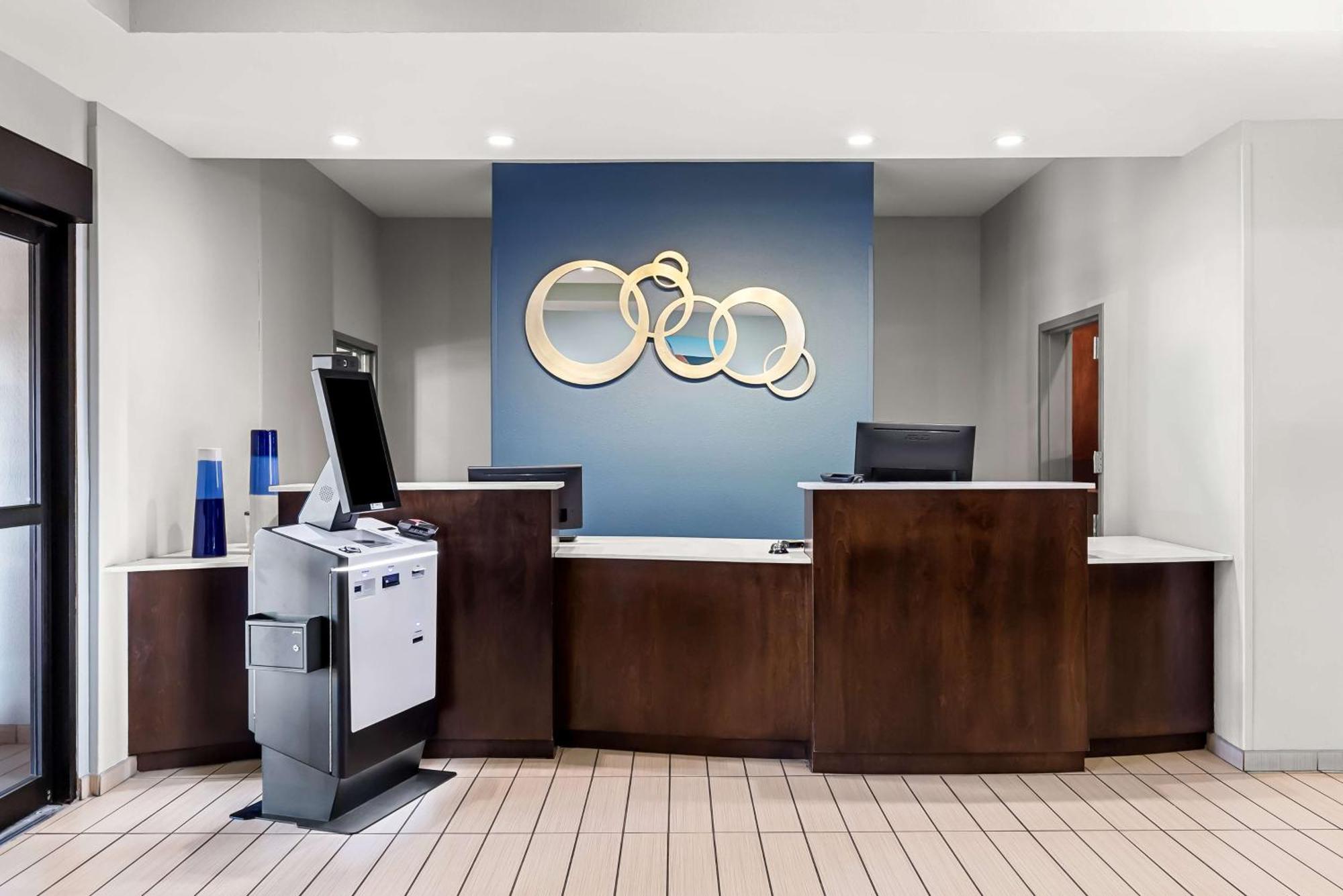 Best Western St. Louis Airport North Hotel & Suites Hazelwood Eksteriør bilde